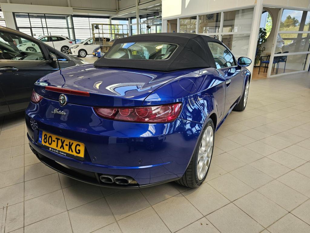 Alfa Romeo Spider 2.2 jts exclusive