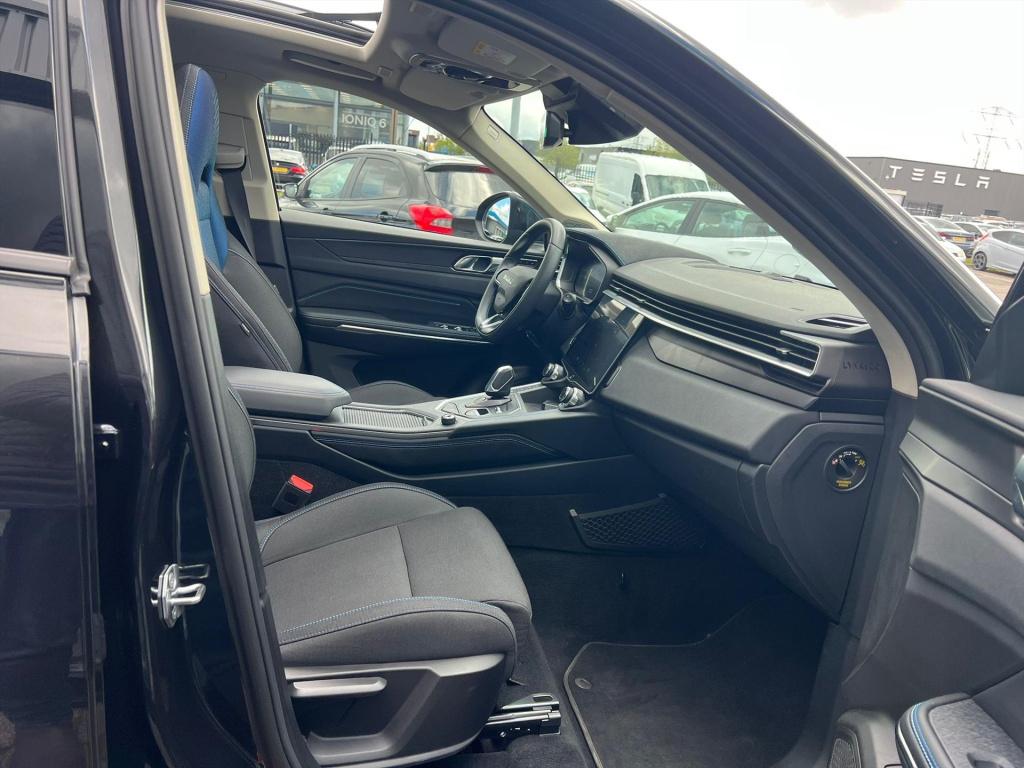 Lynk & Co 01 1.5 261pk phev , panodak , adaptive cc , 360gr camera , carlpl