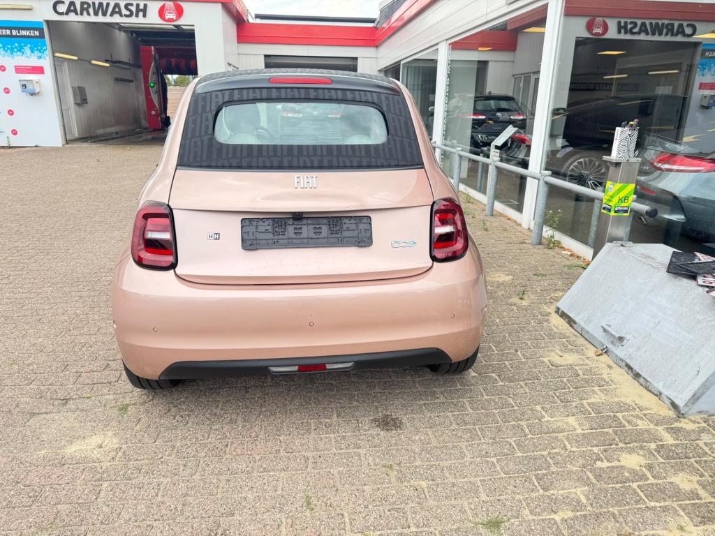 Fiat 500 C la prima 42 kwh