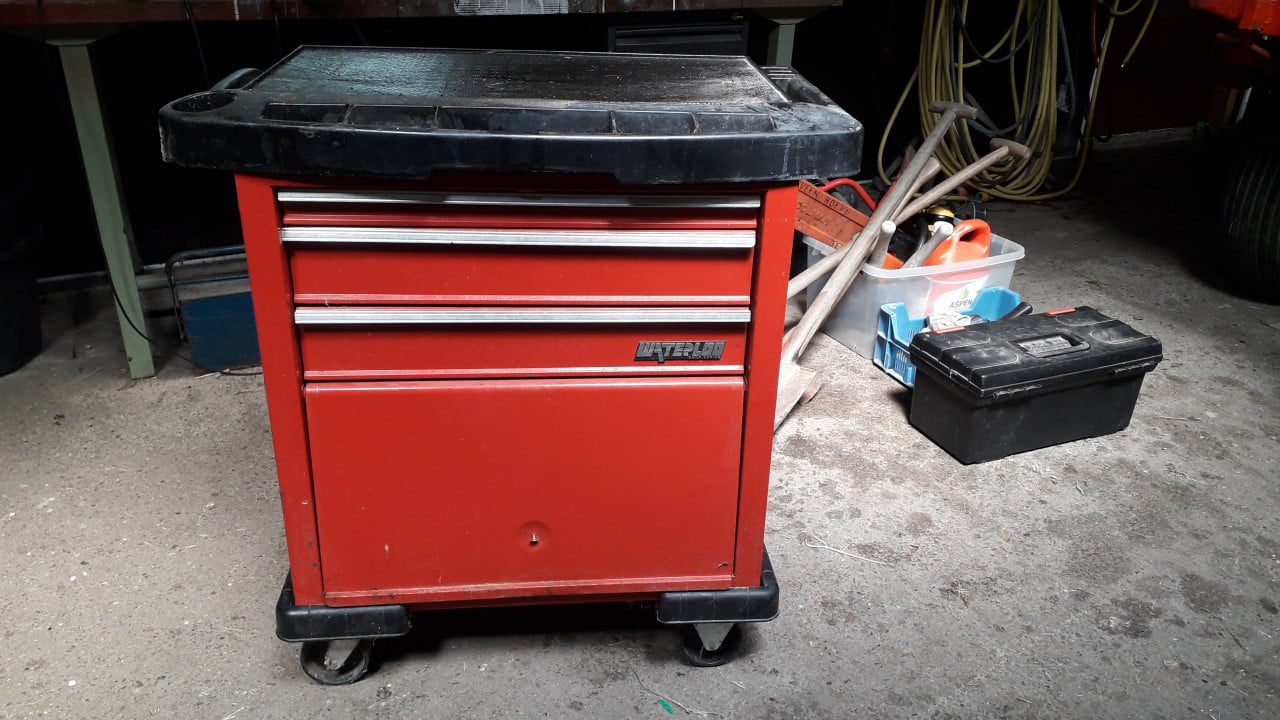 Stevige gereedschapskist/ sleutelkar met wielen