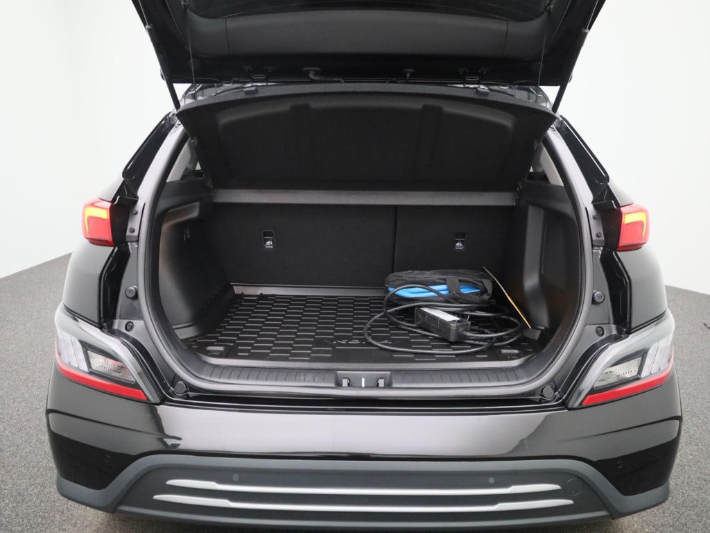 Hyundai Kona ev premium 64 kwh