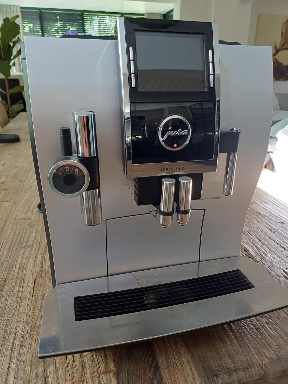 Te koop koffiemachine Jura Impressa Z9