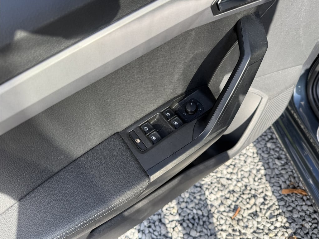 Seat Ibiza 1.0 ecotsi style business connect 5-drs