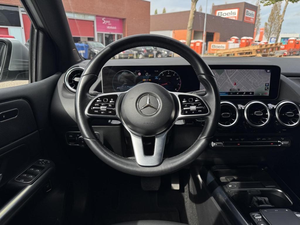 Mercedes-Benz B-Klasse 180 business solution incl. trekhaak afneembaar!