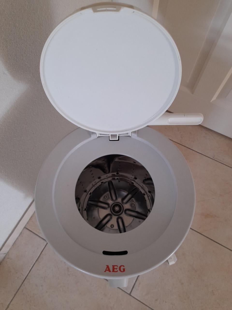 AEG Centrifuge (in goede nette staat )