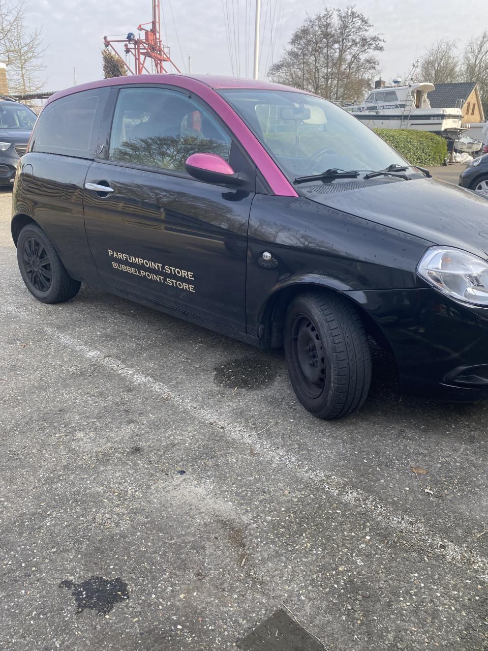 Lancia ypsilon 1.2 ici paris