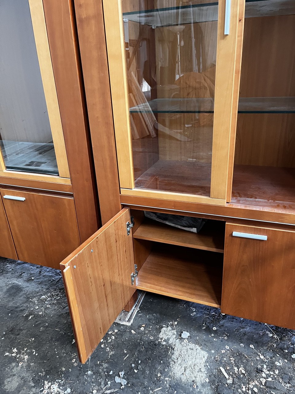 Vitrine kasten kersen kleur