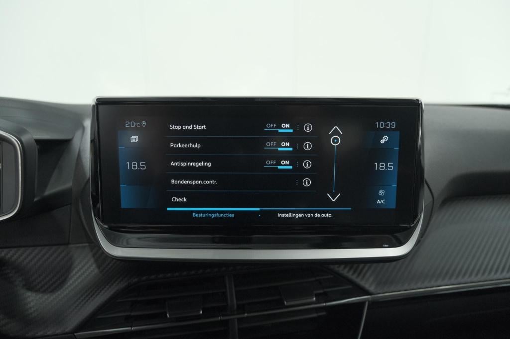 Peugeot 2008 puretech 130 eat8 allure pack | camera | apple carplay | parke