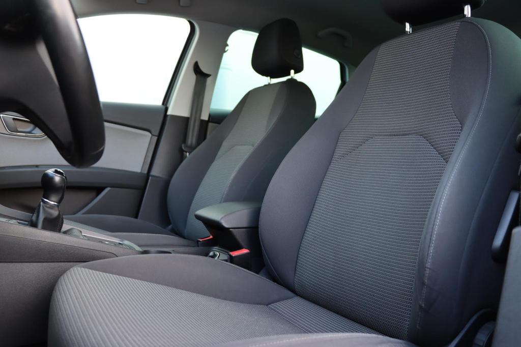 Seat Leon 1.0 ecotsi style business intense 115pk