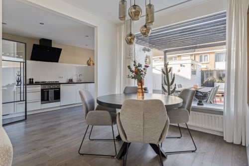 Eettafel rond zwart mangohout 130cm