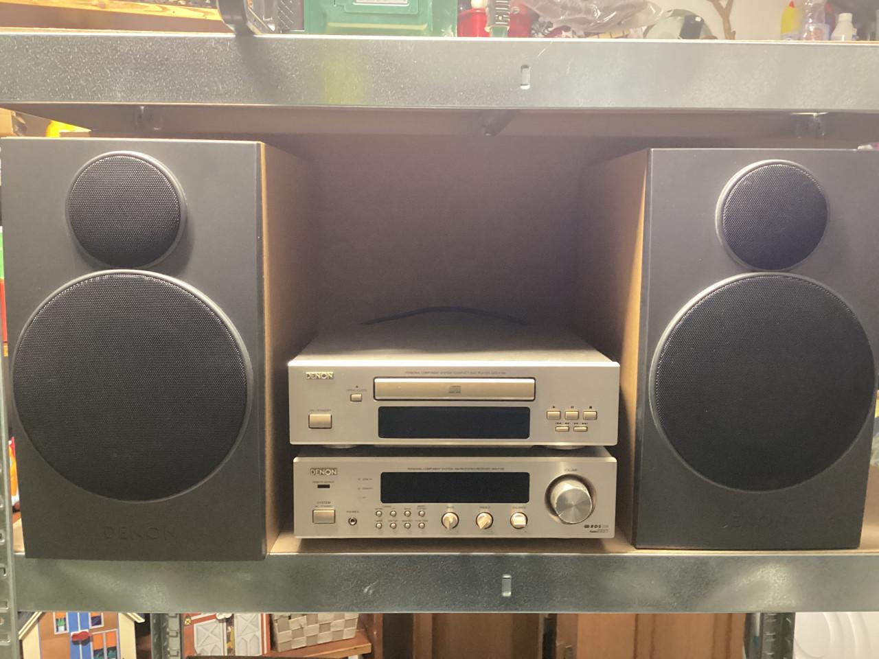 Denon receiver & Denon cd speler & 2 Denon boxen