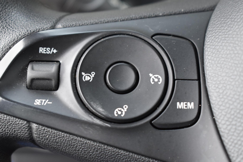Opel Corsa 1.2 edition 75pk | airco | parkeersensoren | lichtmetalen velgen