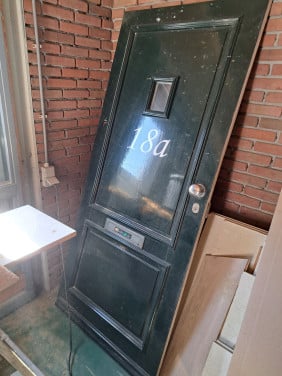 Hardhouten voordeur incl kozijn
