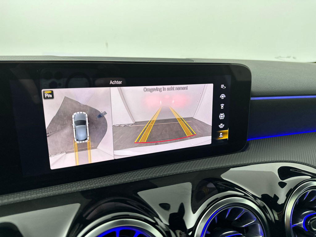 Mercedes-Benz A-Klasse a 200 amg line pano sfeer 360 led