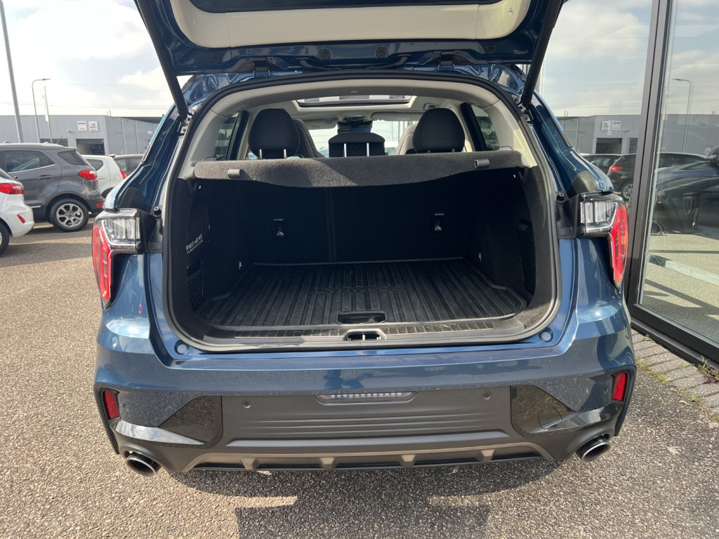 Lynk & Co 01 1.5 261pk plug in hybrid , panodak , 360 camera