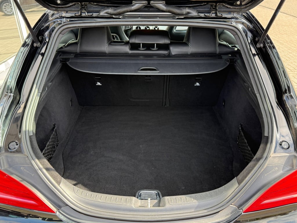 Mercedes-Benz Cla shooting brake 180 ambition