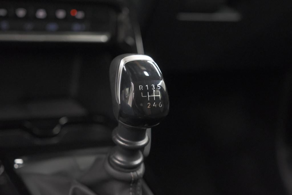 Citroen C3 Aircross 1.2 turbo 100pk plus | camera | parkeersensoren | apple