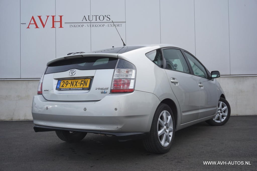 Toyota Prius 1.5 vvt-i