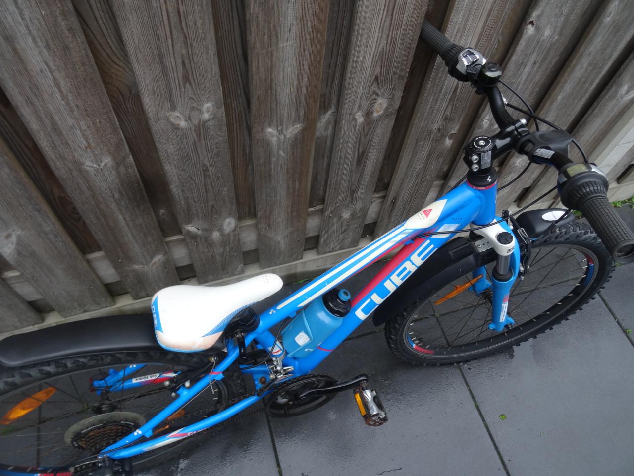 Cube 24ā³ kinder/jeugd mountainbike ā 21 versnellingen