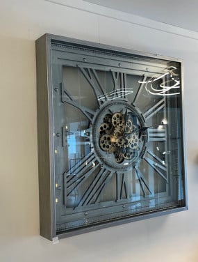 4-kant klok - 80x80cm - met draaiende tandwielen