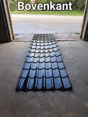 Dakbedekking, dakpan of dakpaneel plaat 440cm lengte.