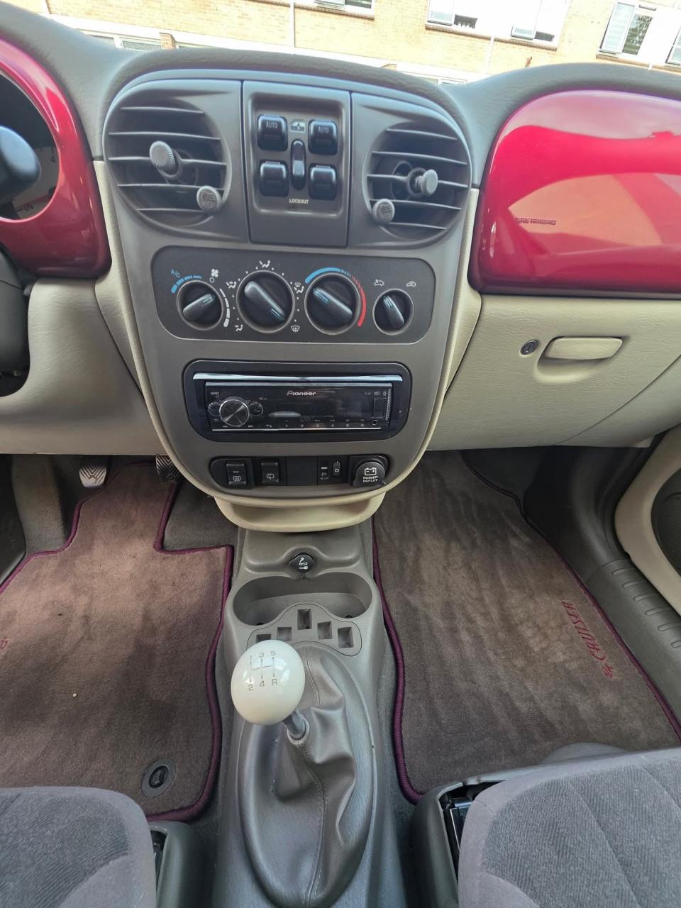 Auto Garant Biedt Aan: Chrysler PT Cruiser 2.0i limited edition