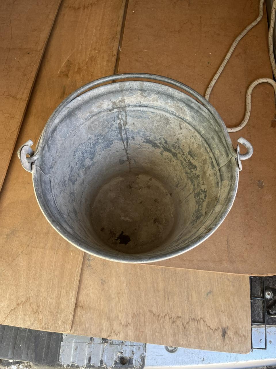 Zinken emmer