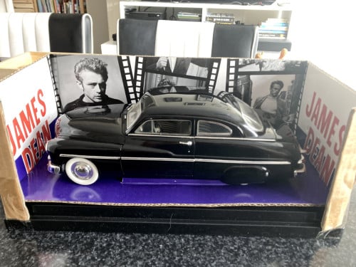 Model auto