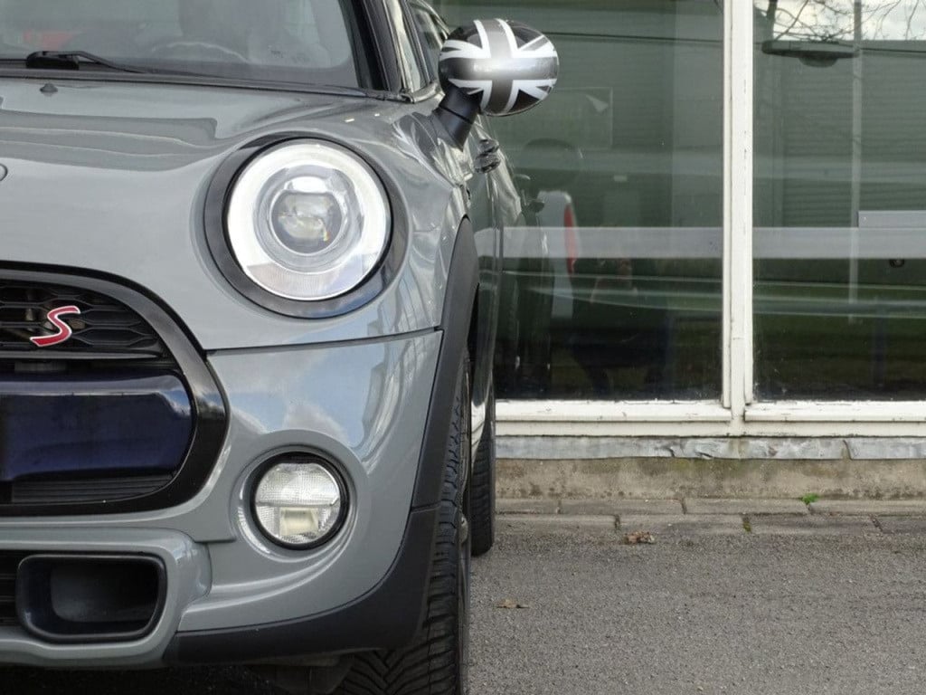 Mini Cooper mini 2.0 chili pano | led | navi | bluetooth