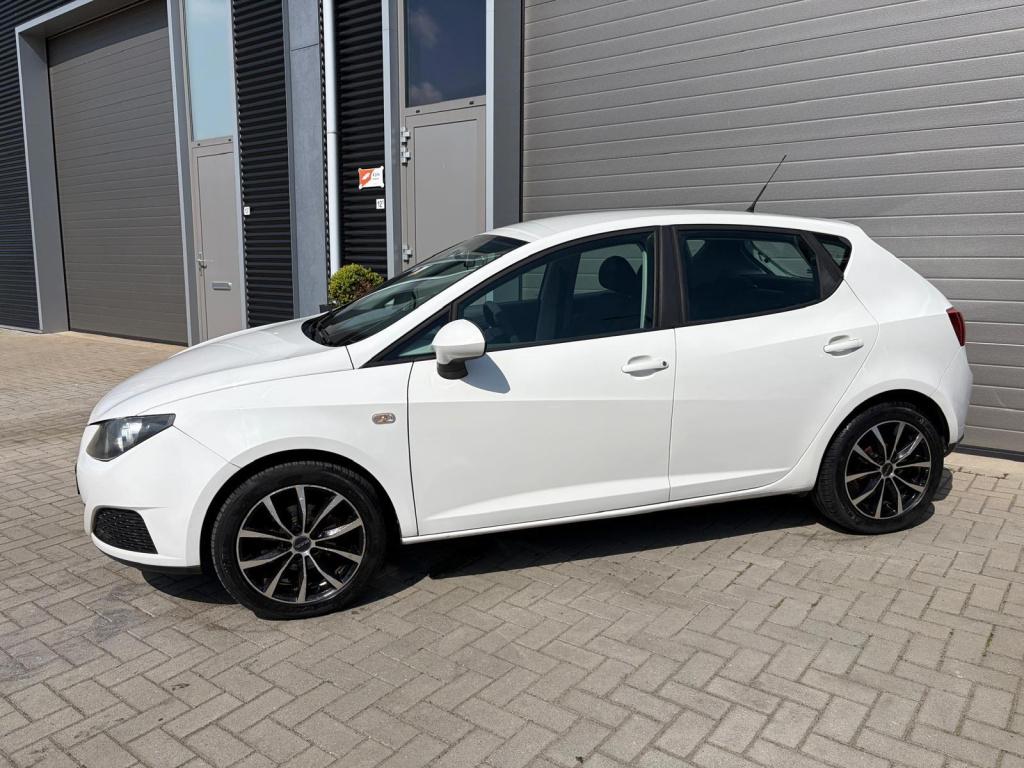 Seat Ibiza 1.2 club/airco/lichtmetaal/carplay/android/mooie auto/