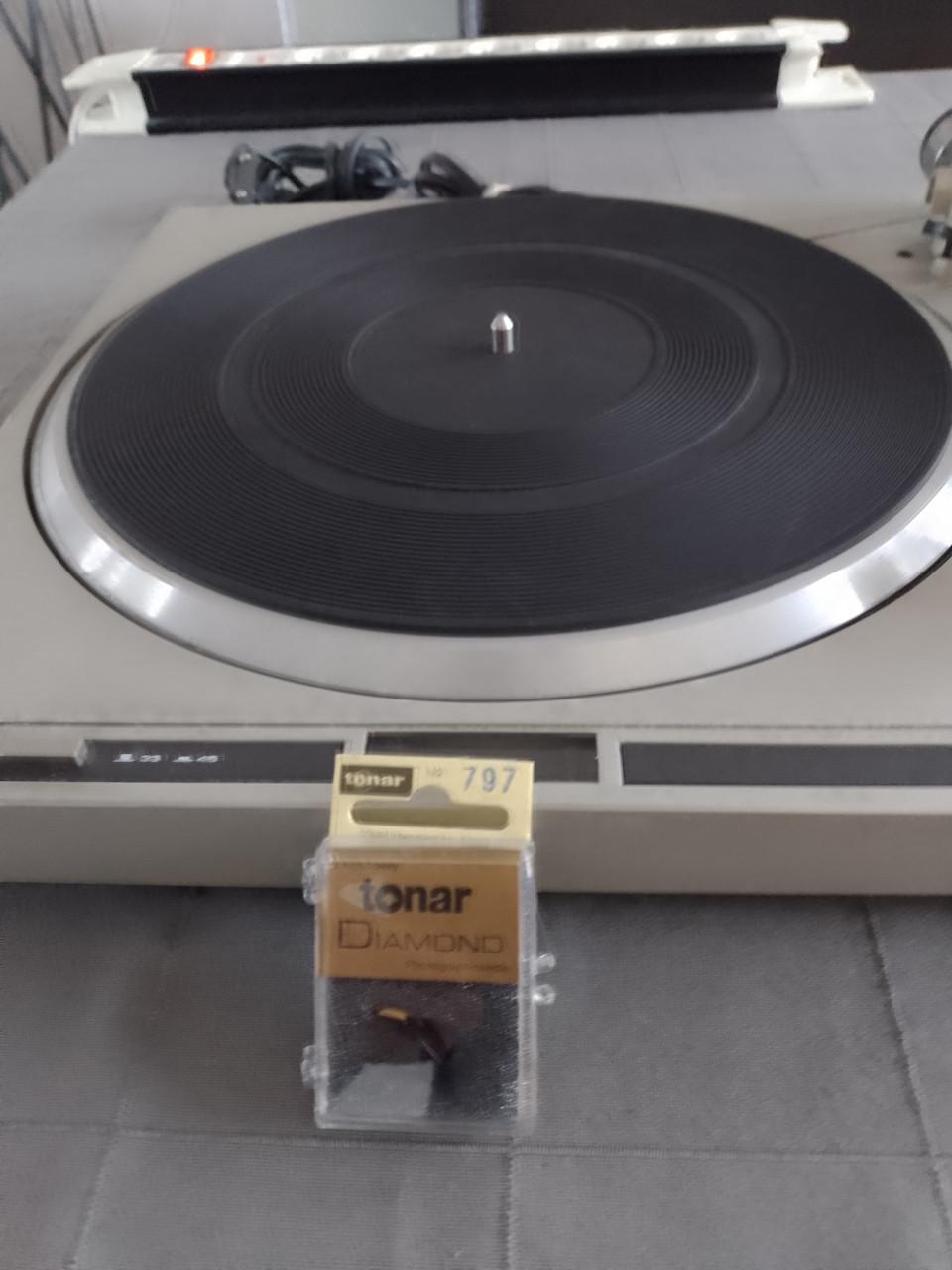 Pioneer platenspeler met nieuwe Tonar Diamond Naald