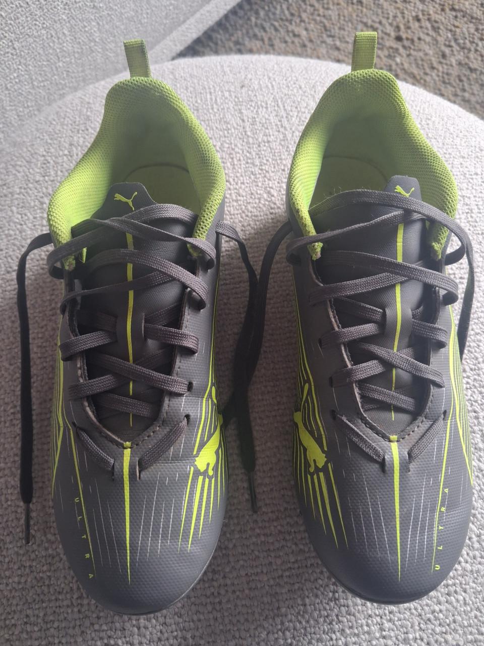 Voetbalschoenen Puma maat 37.5