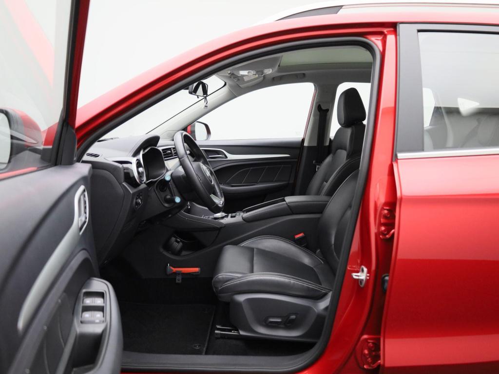 MG Zs Ev luxury 45 kwh