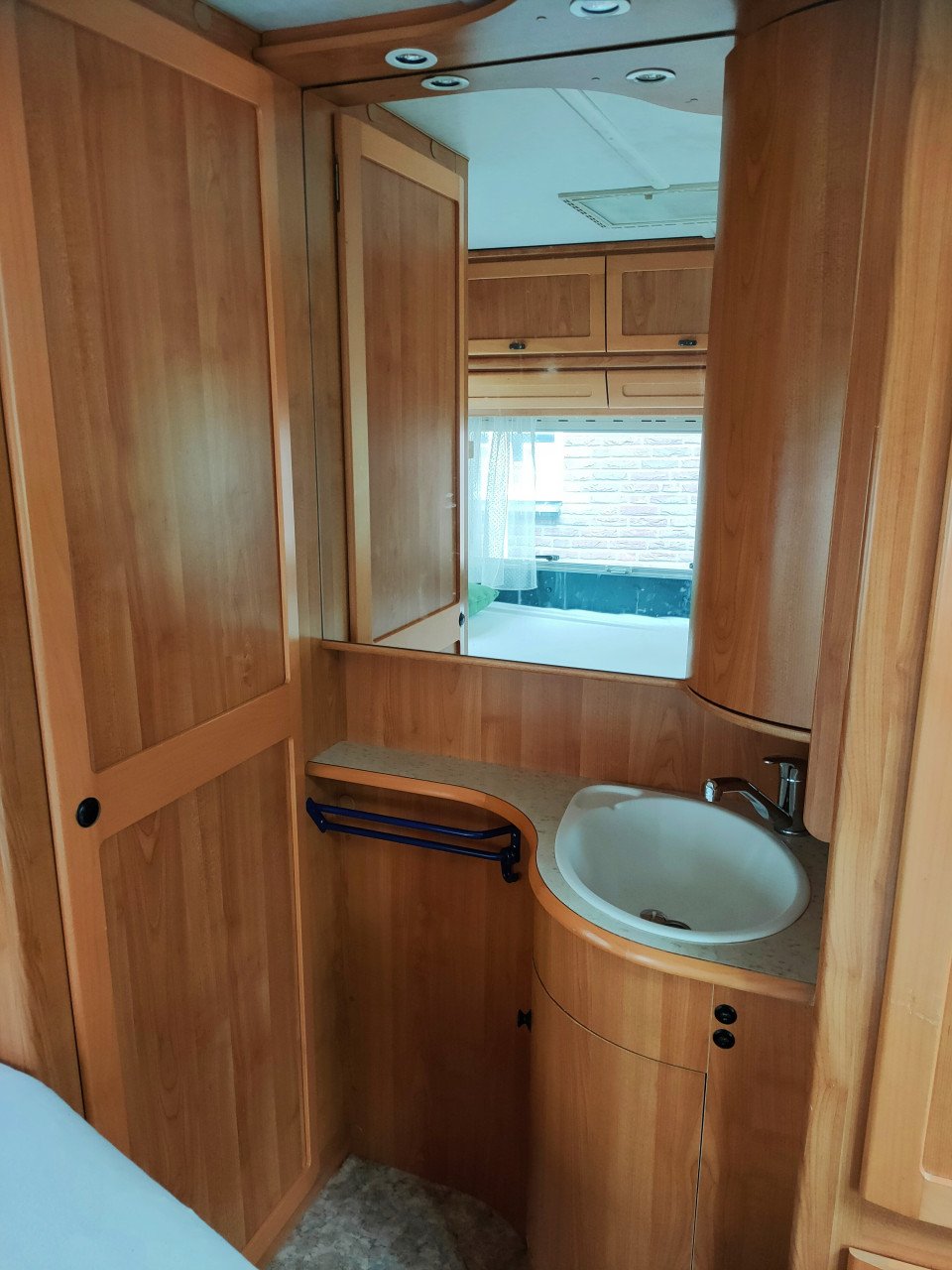 Hymer B574 gezinscamper