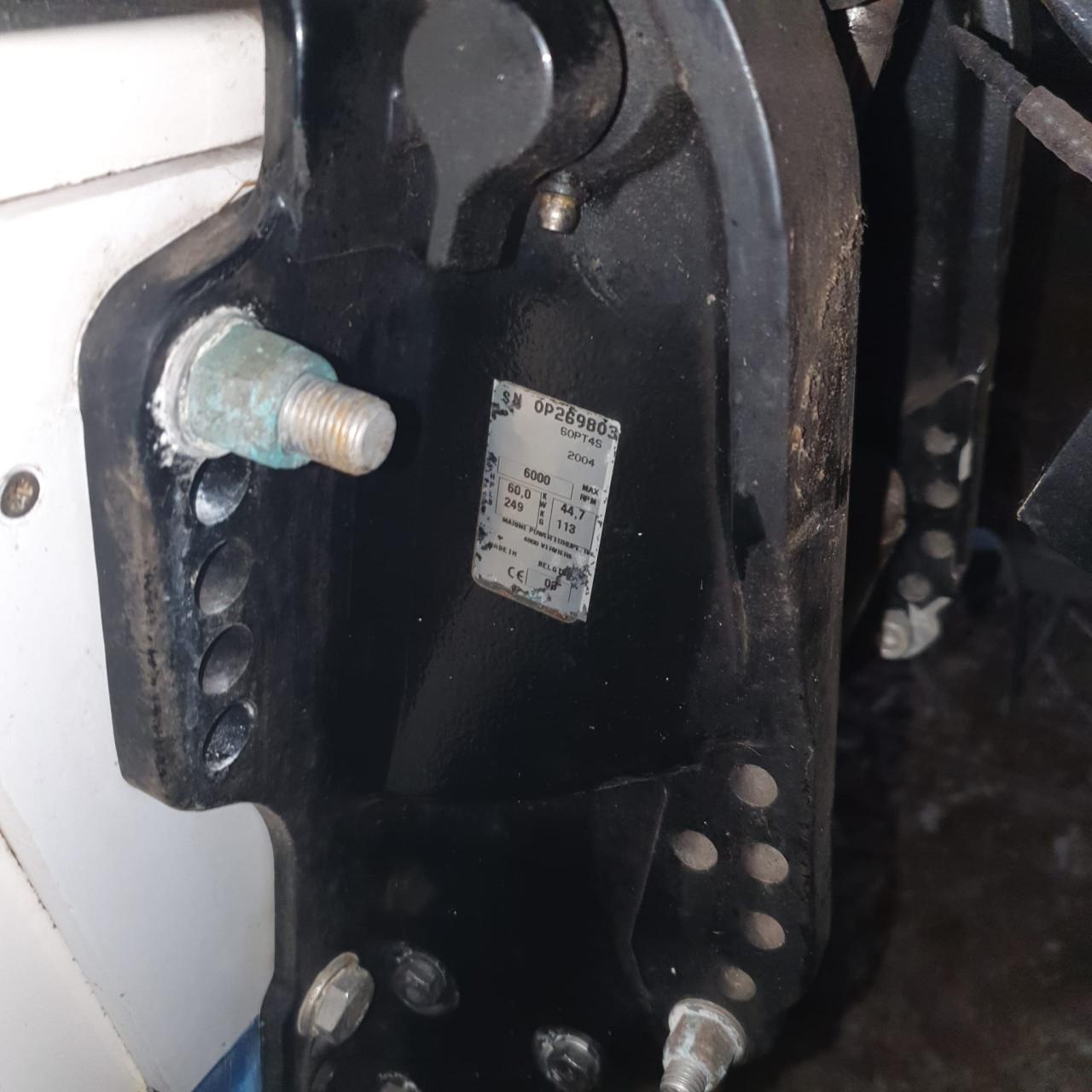 Quicksilver pilothouse 560 met 60 pk mercury + trailer bouwjaar 2003