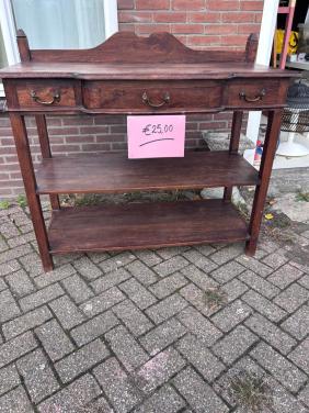 Houten sidetable / kast met lades