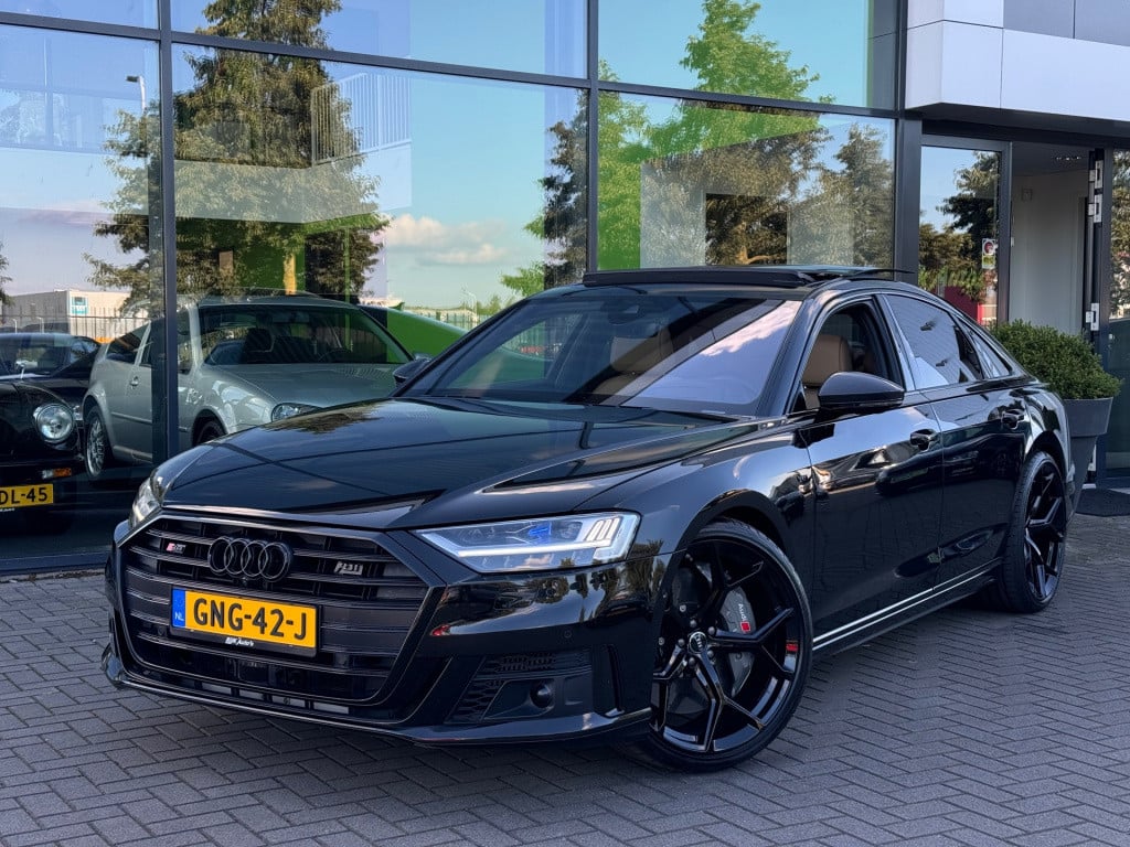 Audi S8 4.0 tfsi s8 np280,000€ abt keramisch laser nachtzicht 4-wielsturing