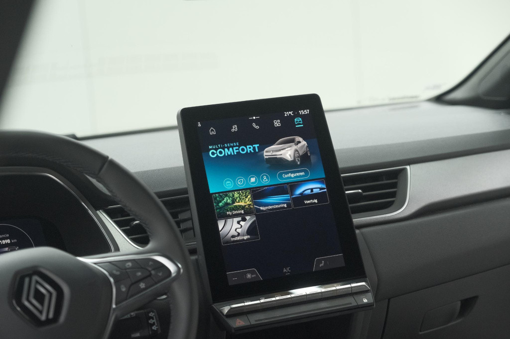 Renault Captur mild hybrid 160 edc techno | camera | navigatie | apple carp