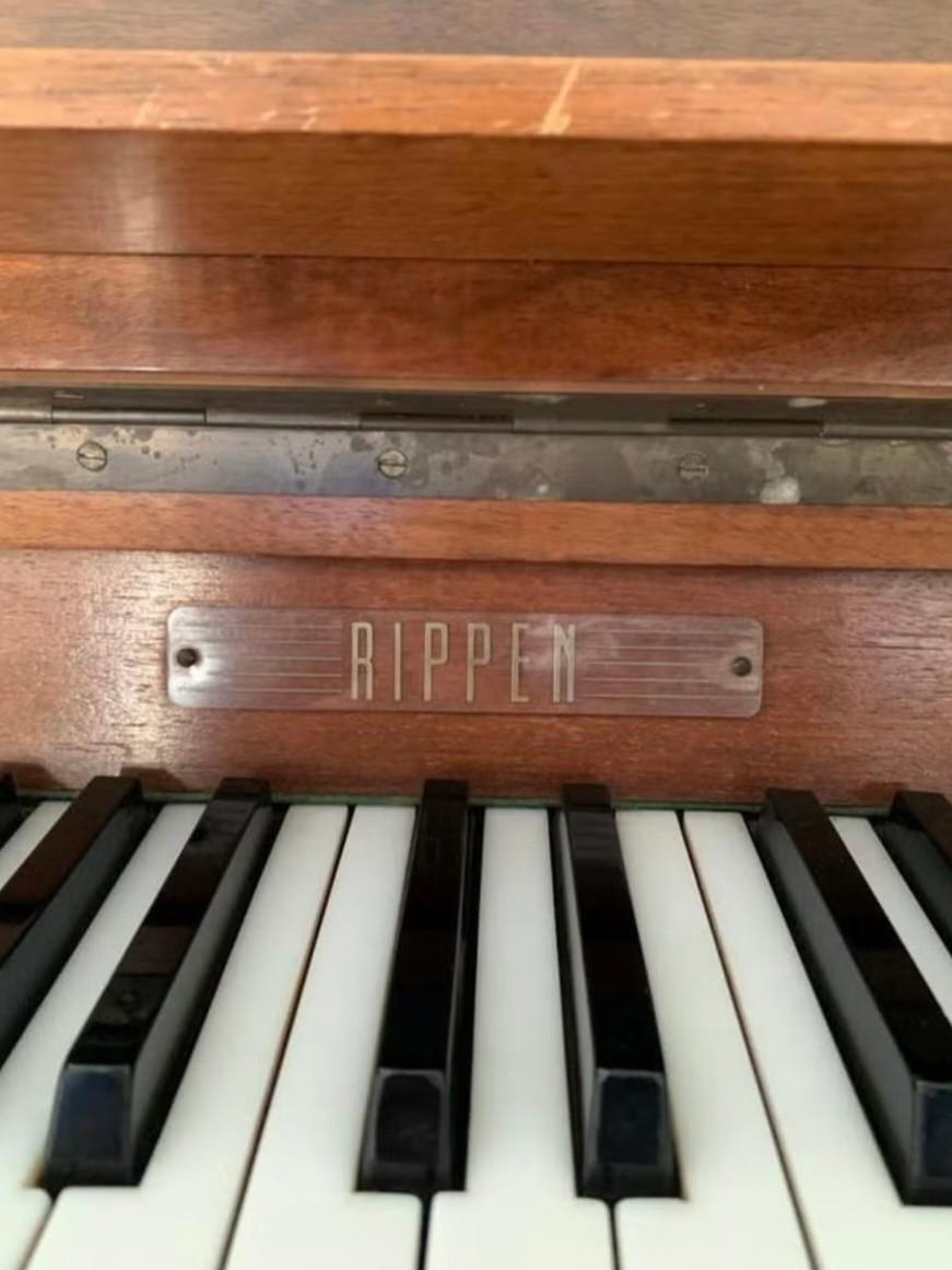 Piano van Rippen ca '50