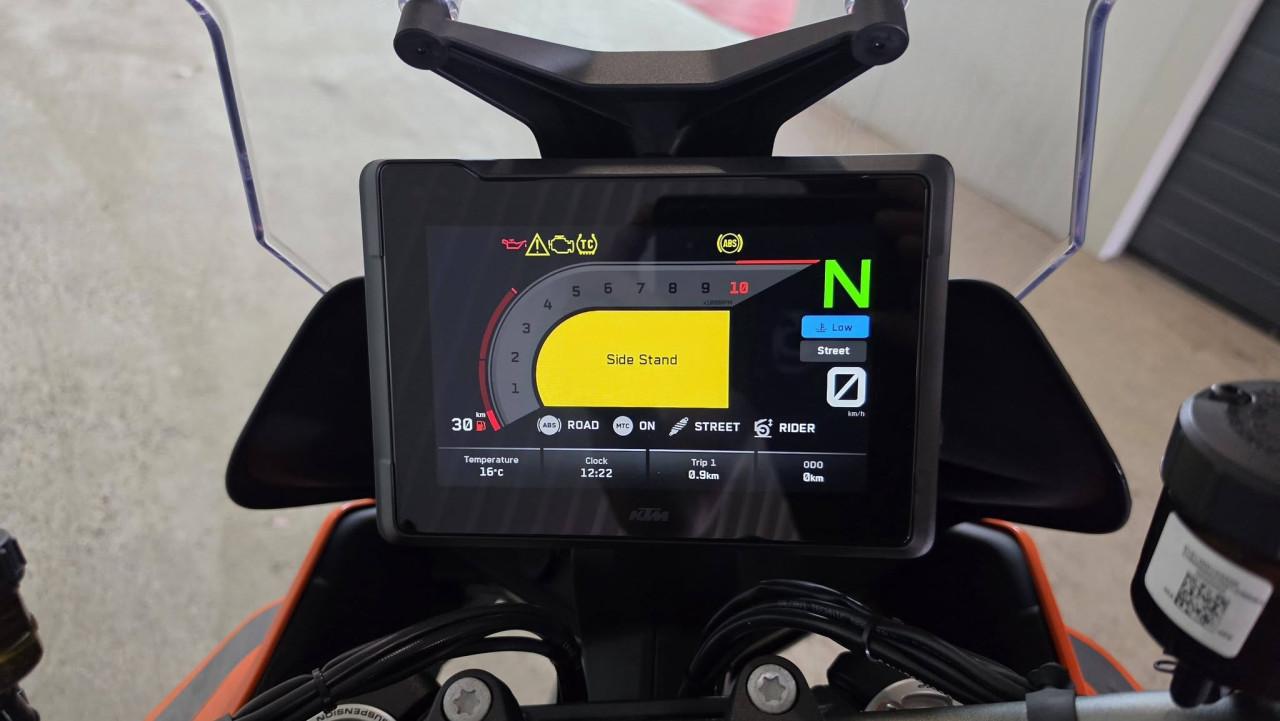 KTM 1290 Super Duke GT 2024 – NIEUW – €18.990