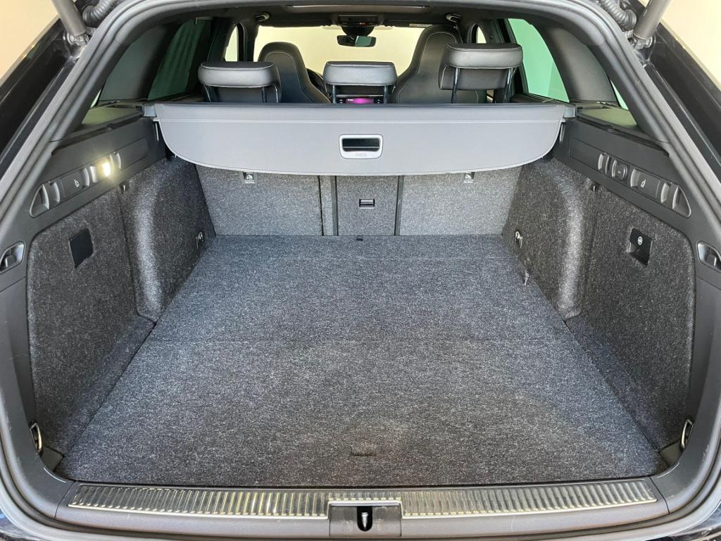 Skoda Superb combi 1.4 tsi iv sportline business