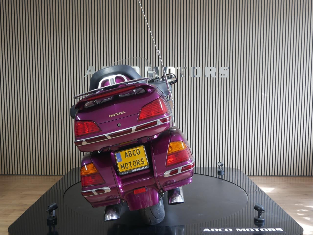 HONDA GL 1800 GOLDWING