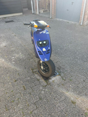 Typhoon XR te koop. (staat wel een WOK op) pb bij interesse