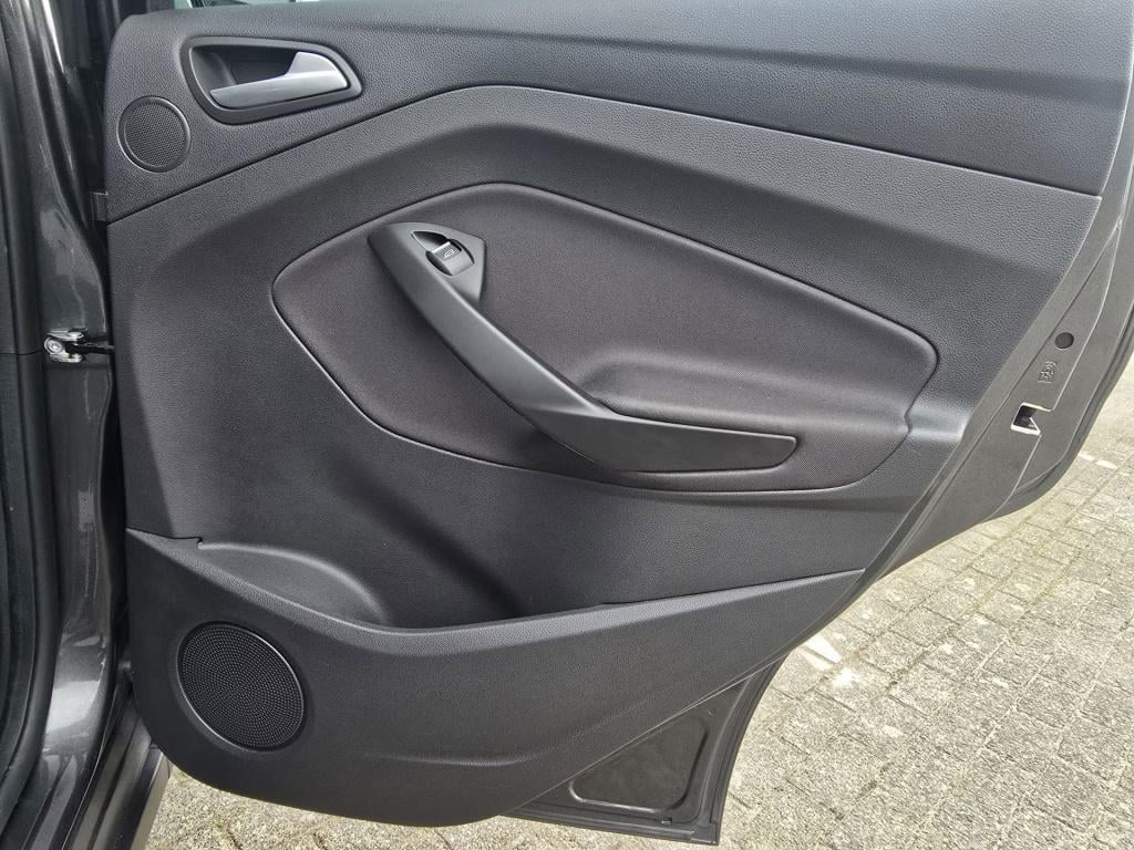 Ford C-max 1.0 titanium