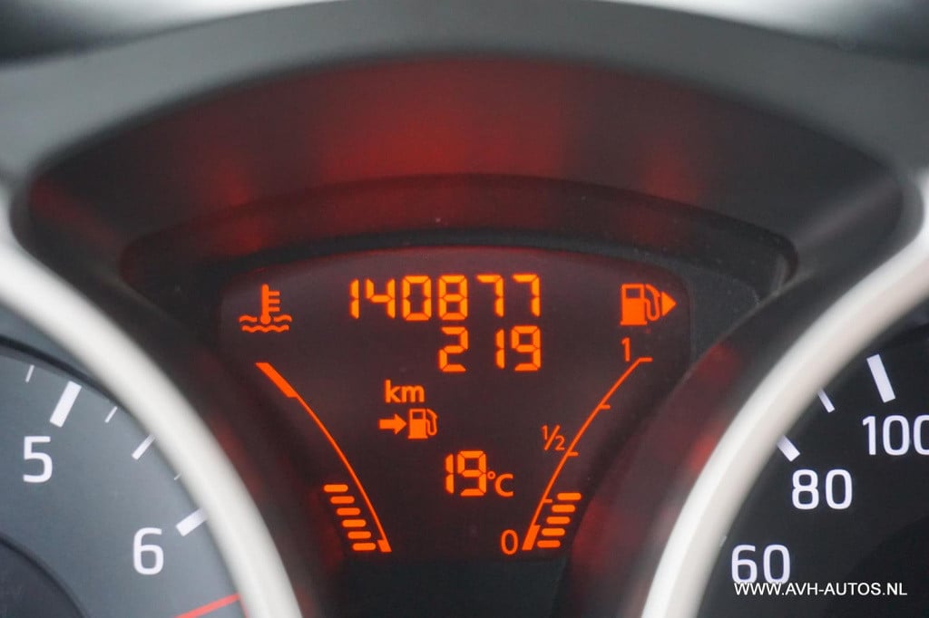 Nissan Juke 1.6 acenta automaat