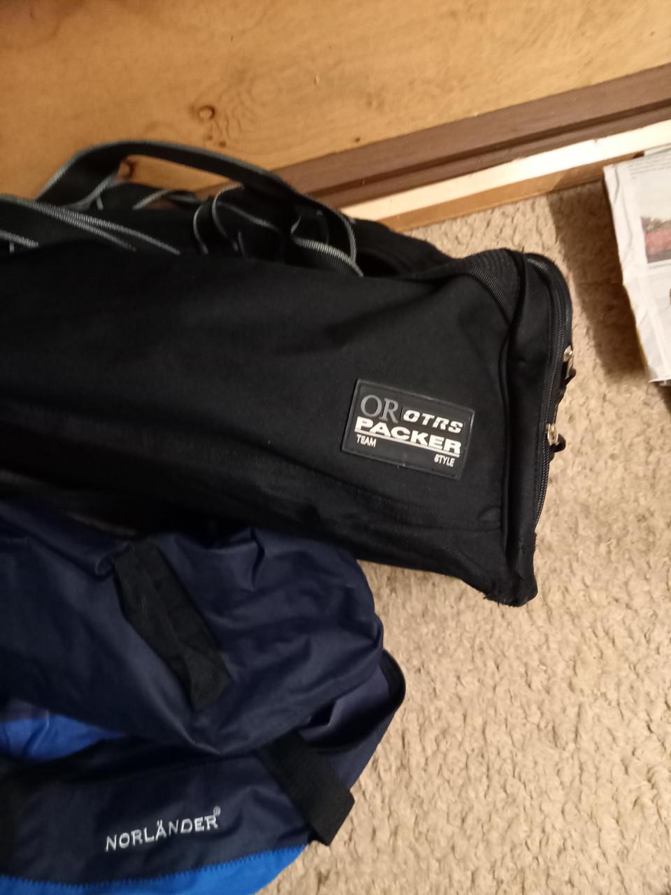 Koffer en 2x weekendtas en rugtas