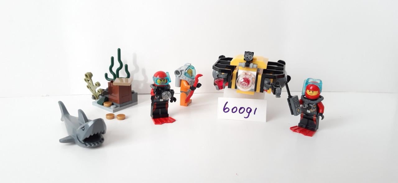LEGO City 60091: Diepzee Starter Set,3 minifiguren + haai, boekje  + doos