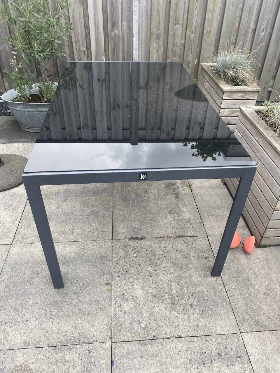 Tuin tafel met glasplaat