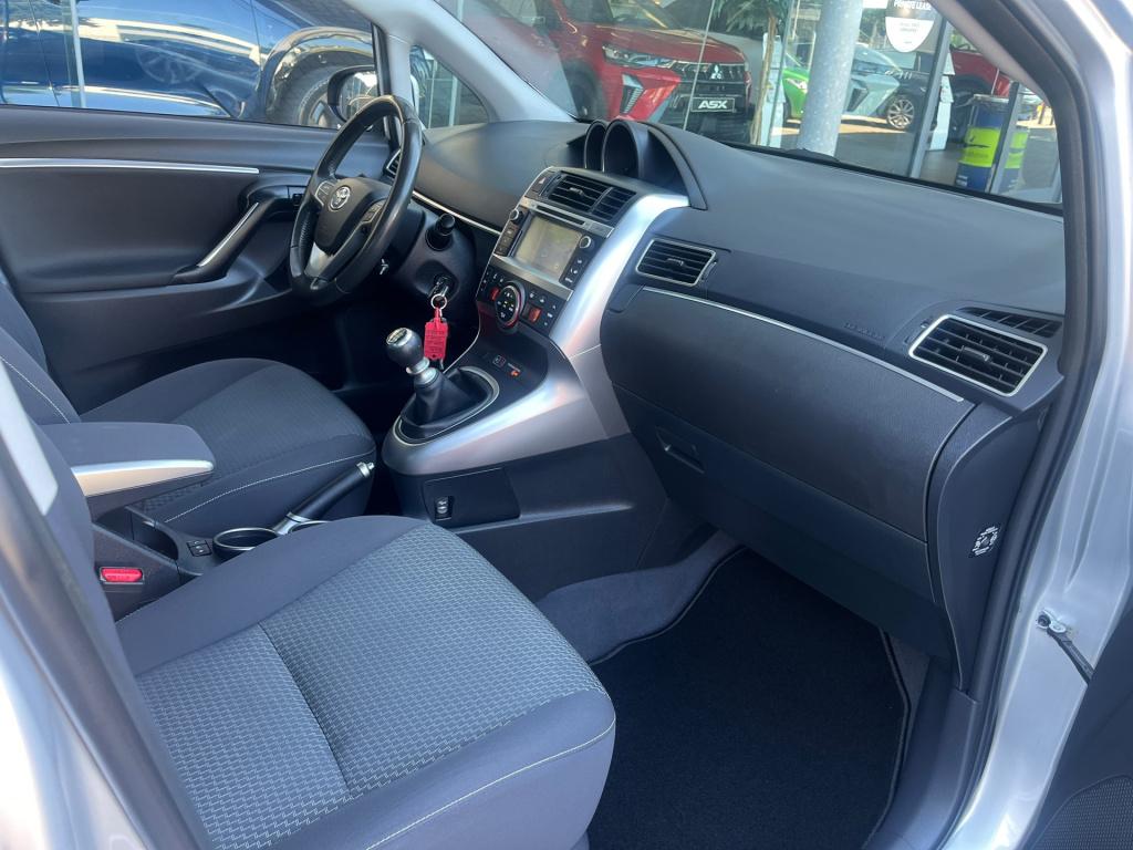 Toyota Corolla Verso 1.8 vvt-i dynamic business|7-persoons|trekhaak|rijklaa