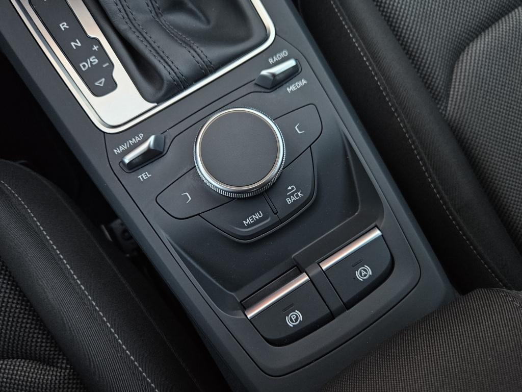 Audi Q2 35 tfsi pro line | stoelverw. | elek. achterklep rijklaar inclusief
